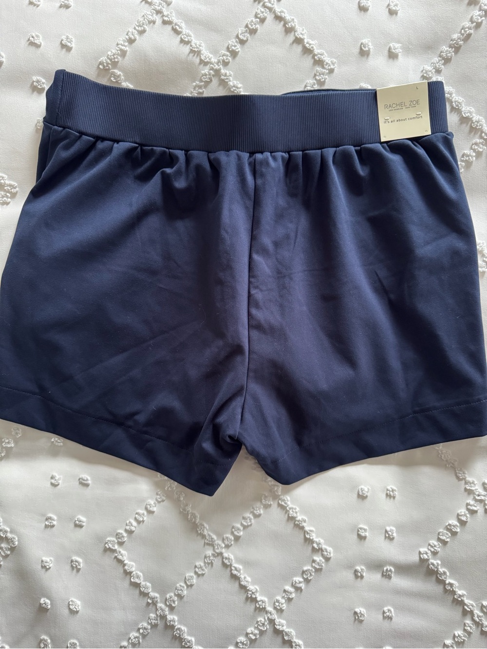 Rachel Zoe Women’s Navy Shorts - Picture 2 of 3